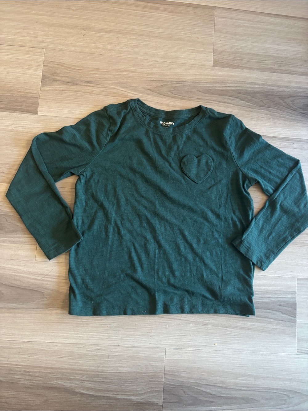 Old Navy Girls' Forest Green Long Sleeve Heart Pocket Tee